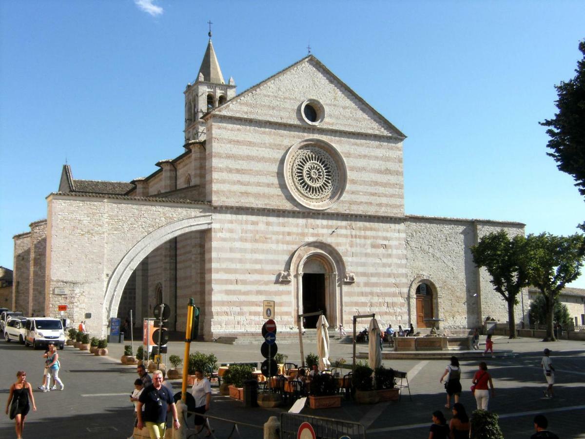 Appartamento La Giunchiglia Assisi Bagian luar foto